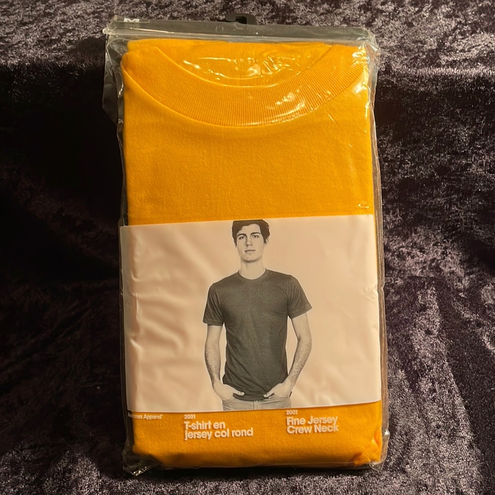 Yellow American Apparel Fine Jersey Crew Neck t-shirt, M